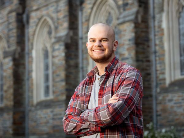 Caleb Strawn headshot