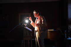 Micheal O'Siadhail performing.