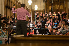 Rodney Wynkoop conducts.