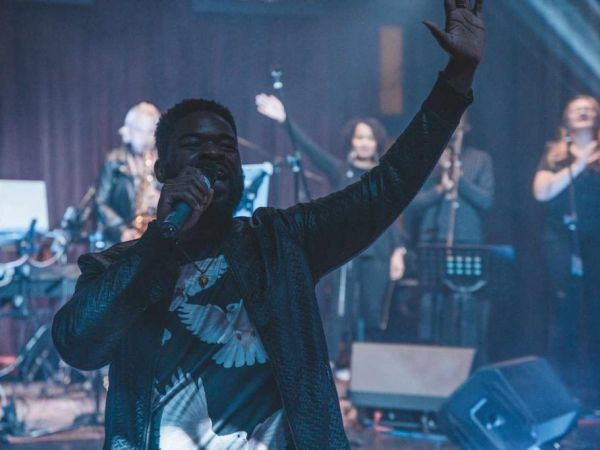 D.Min. student Brandon Harris singing and leading in worship