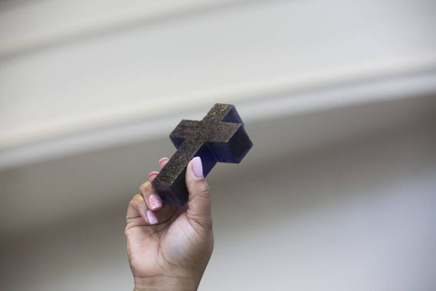 Cross